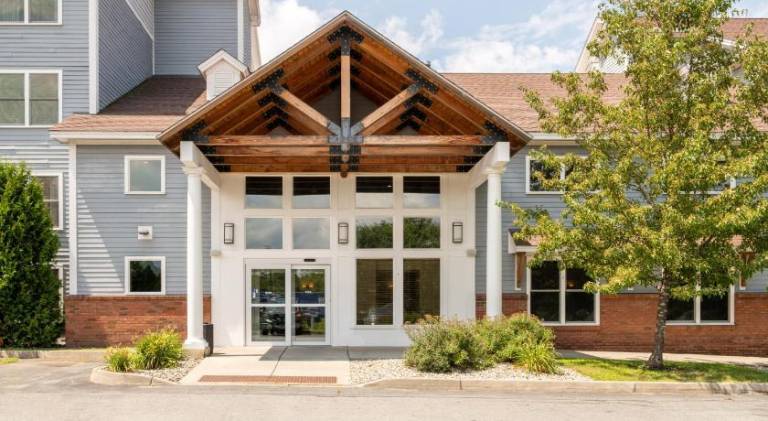 White River Inn & Suites — photo 2