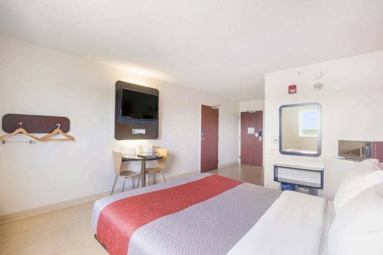Motel  Cataraqui North