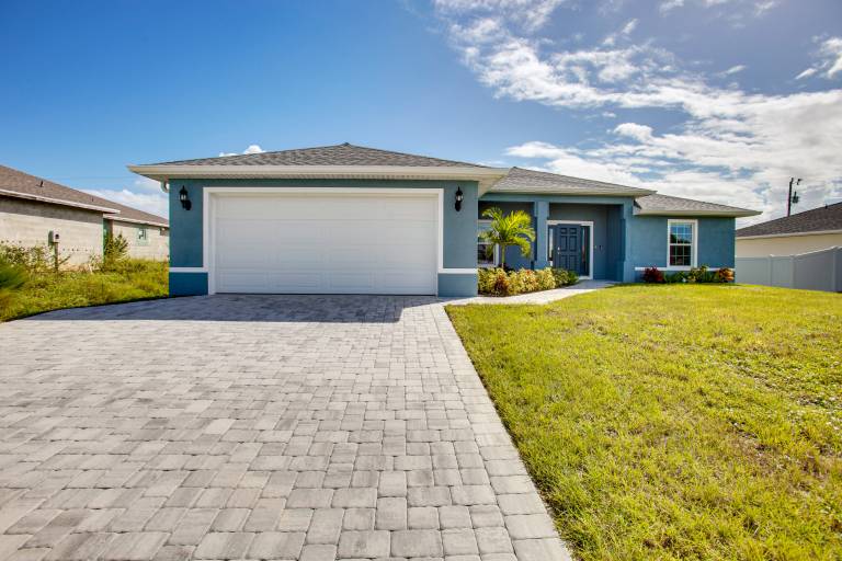 Snowbird Haven w/ Pet-Friendly Yard in Cape Coral! — photo 2