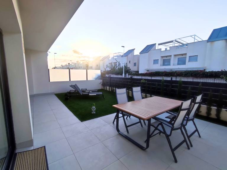 Fully equipped ample apartment with pool & garden | Beach view | Pets are welcome — photo 3