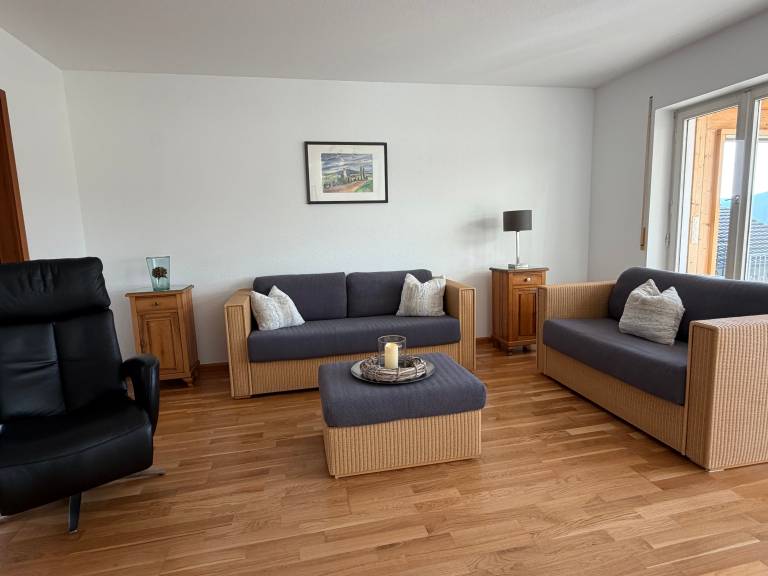 Rental apartment with fast internet & terrace | Garden view — photo 3