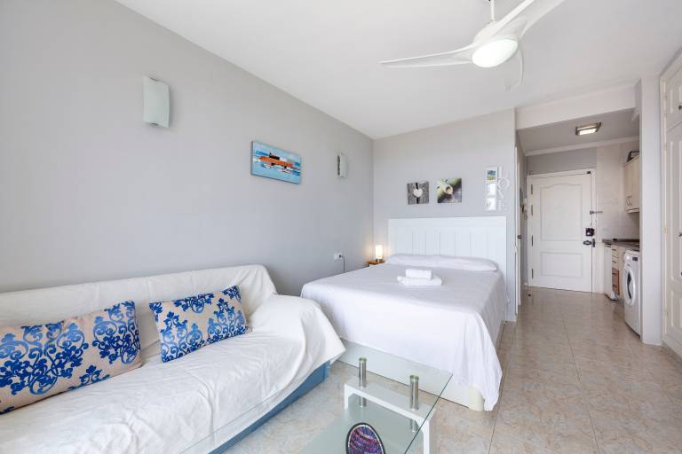 Nice studio with garden, pool & terrace | Sea view | Pets are welcome — photo 4