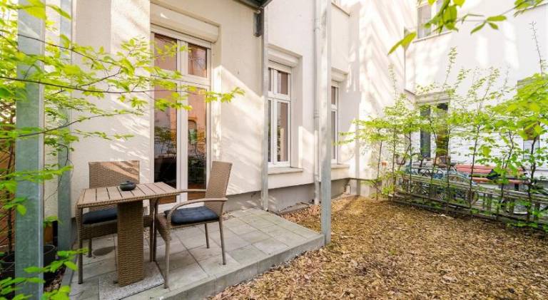 The Malmoer, modern 1 BR on 40m2, own backyard garden-terrace, quite & relaxed, however central in P — photo 5
