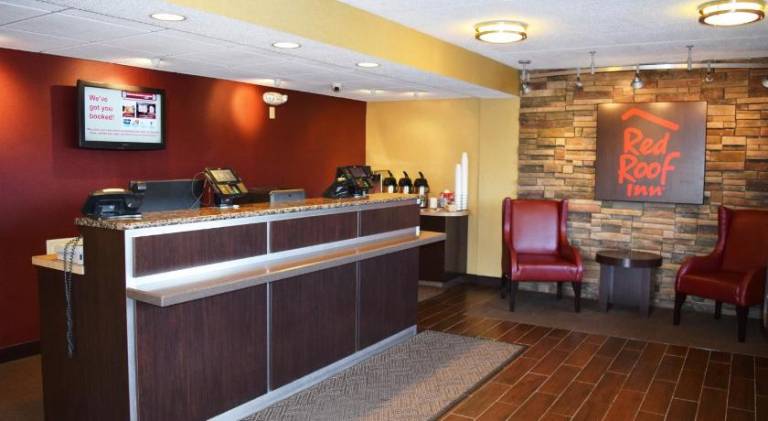 Red Roof Inn St Clairsville - Wheeling West — photo 2