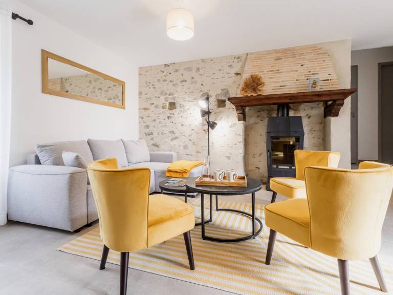Renovated Farmhouse: Quiet Countryside, Near Nantes, EV Charger, Pets Welcome — photo 3