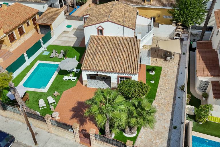 Ferienhaus in Punta Prima für max. 9 Personen, Ferienhaus in Punta Prima für max. 9 Personen,