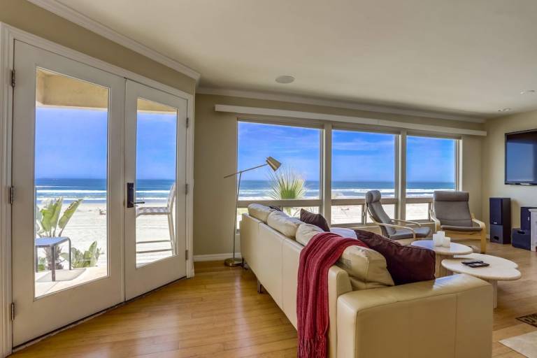 Condo  Mission Beach