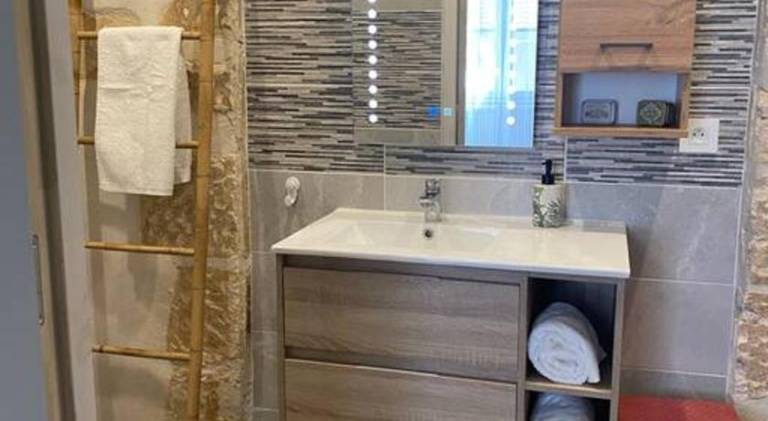 Villa with 2 rooms for 6 persons — photo 2