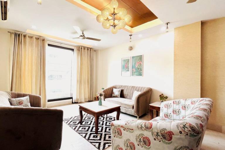 Apartment  Karol Bagh