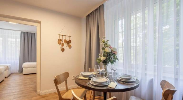 84 m&sup2; Apartment mit Hotelservice