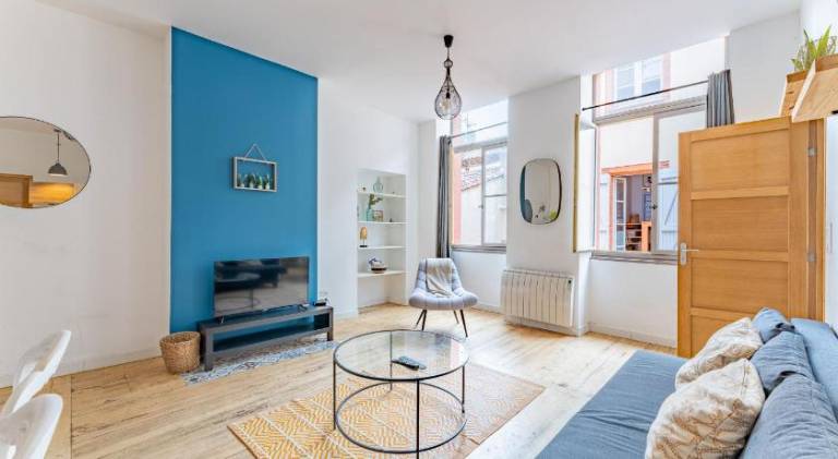 Rental apartment with 1 room for 4 persons in Montauban