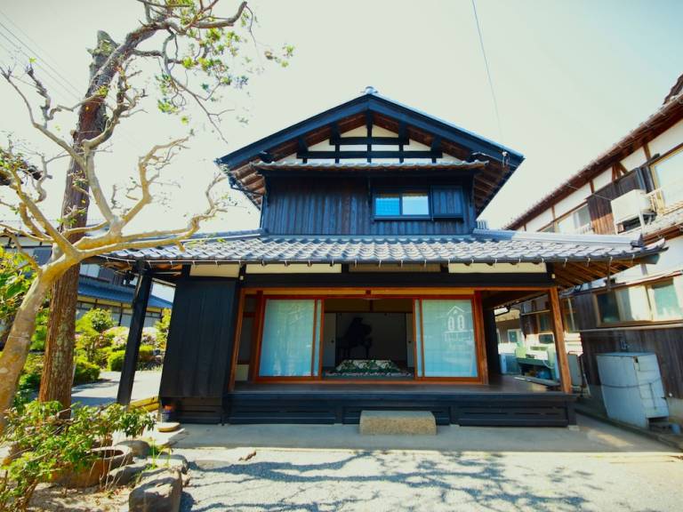 Lodge  Wada