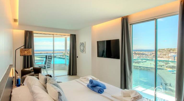 Apartment with patio | Beach nearby | Suitable for remote work | Pets are welcome in Yaiza