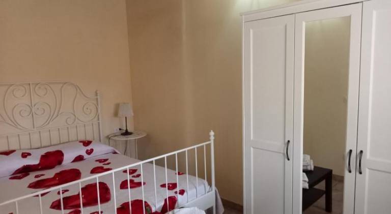 Apartment with 1 room for 4 persons — photo 2