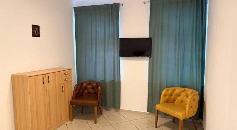 Rental apartment with 2 rooms for 6 persons — photo 2