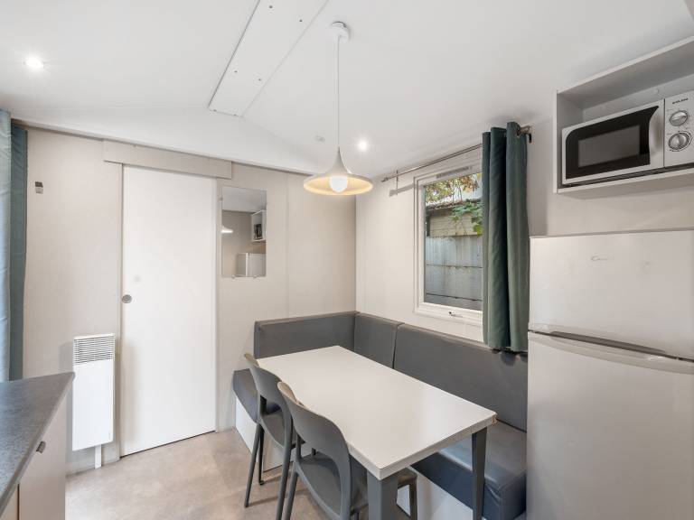 Family-friendly nice vacation home with garden, pool & patio | Pets are welcome — photo 3