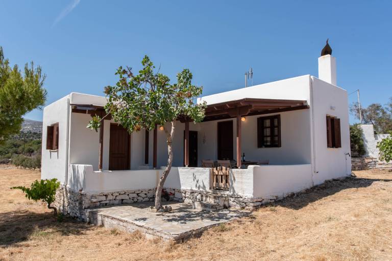 Black Sand Holiday Home with Sea View and Private Terrace — photo 3