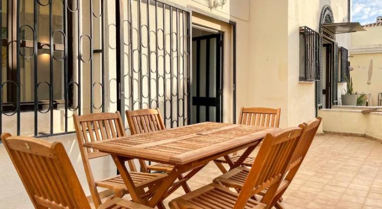 Rental apartment with terrace & barbecue — photo 3