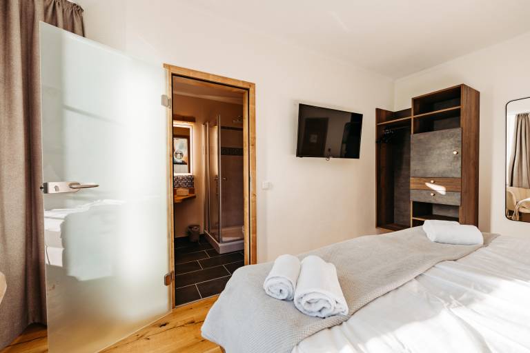 Schlosshotel Brilon-Wald GmbH, (Brilon), LHS 10043 — photo 2