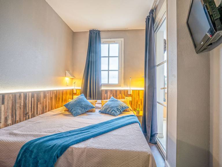 Family-oriented holiday apartment with yard, terrace & pool | Sea view | Pets are welcome — photo 5