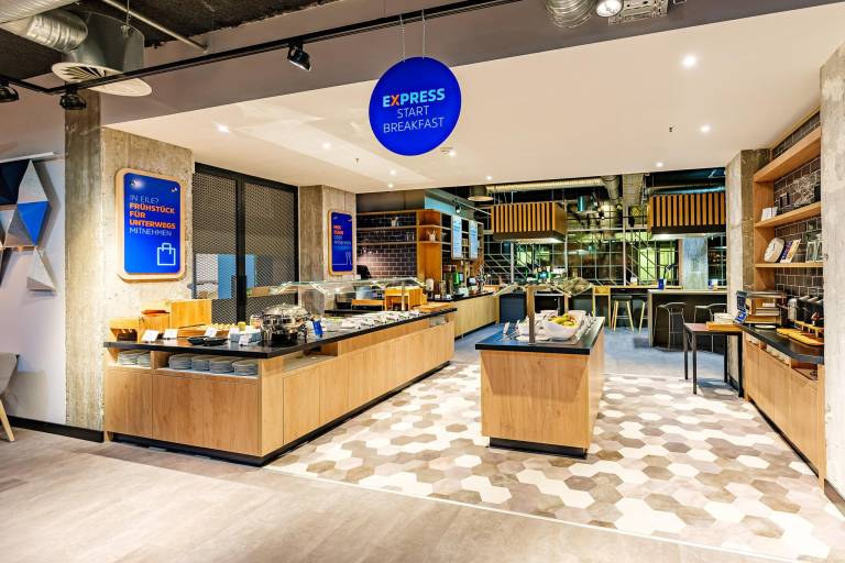 Holiday Inn Express Dresden Zentrum By IHG — photo 5