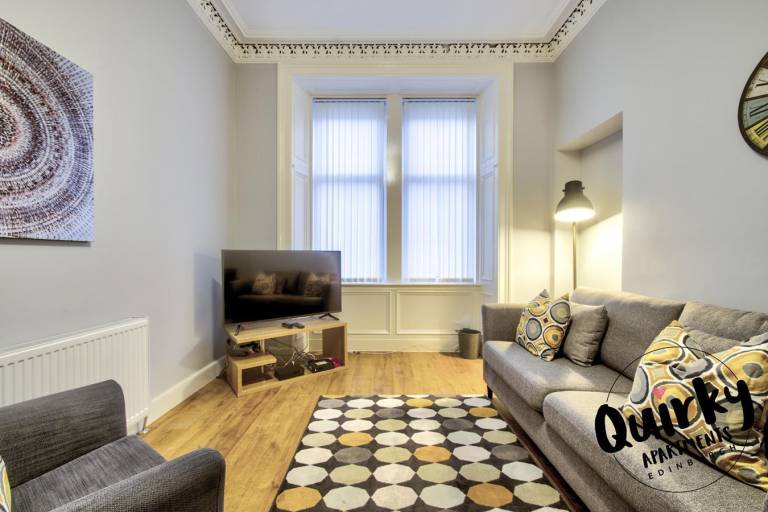 Rental apartment with yard | Pet-friendly in Stockbridge