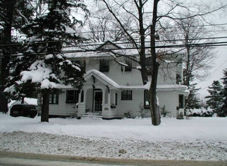 House  Lake Placid
