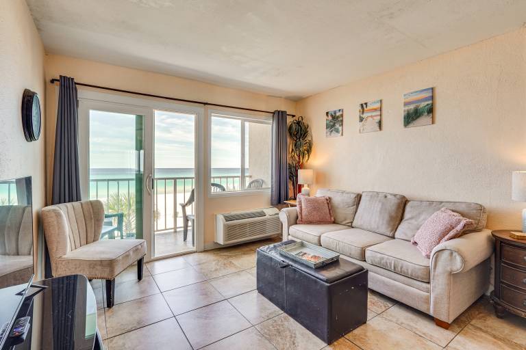 Prime Beach Access & Gulf-View Balcony! PBC Condo — photo 4