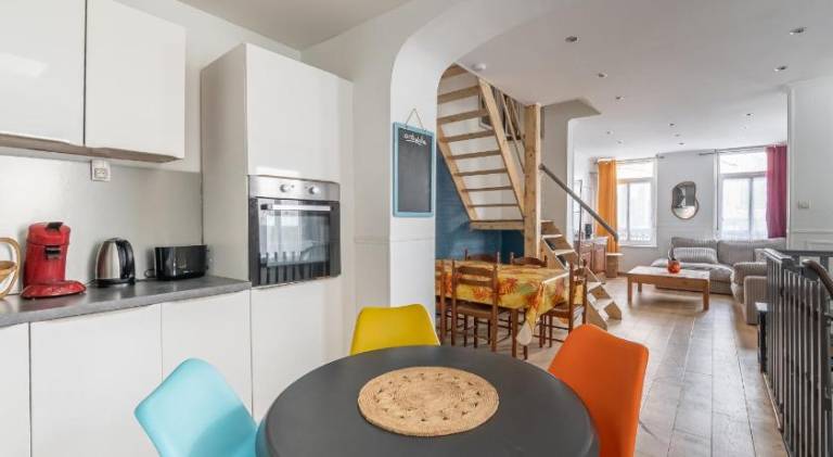 Vacation home with 4 rooms for 9 persons in Calais