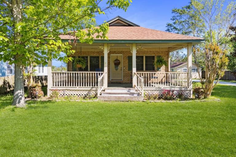 Cabin D'Iberville