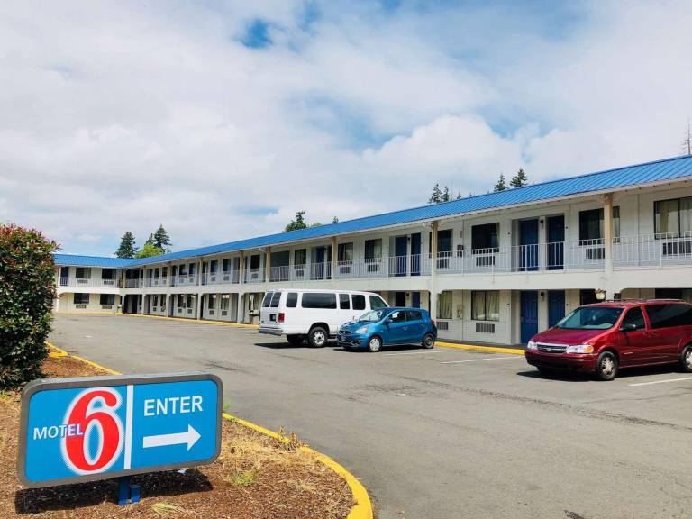 Motel 6 East — photo 4