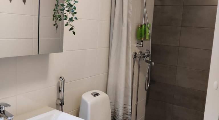 Rental apartment with jacuzzi — photo 2