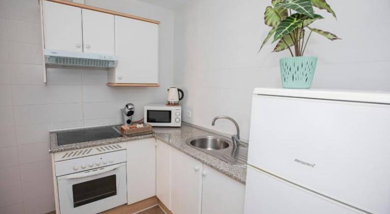 Beautiful rental apartment with pool | Next to the beach | Dogs allowed — photo 3