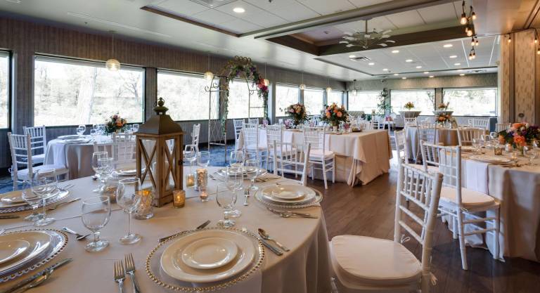 Holiday Inn Milwaukee Riverfront By IHG — photo 2