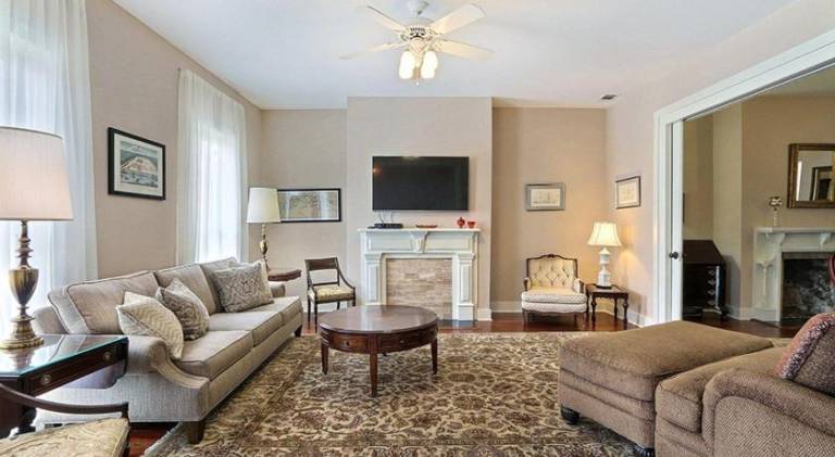 Vacation home with 3 rooms for 10 persons in Savannah, GA