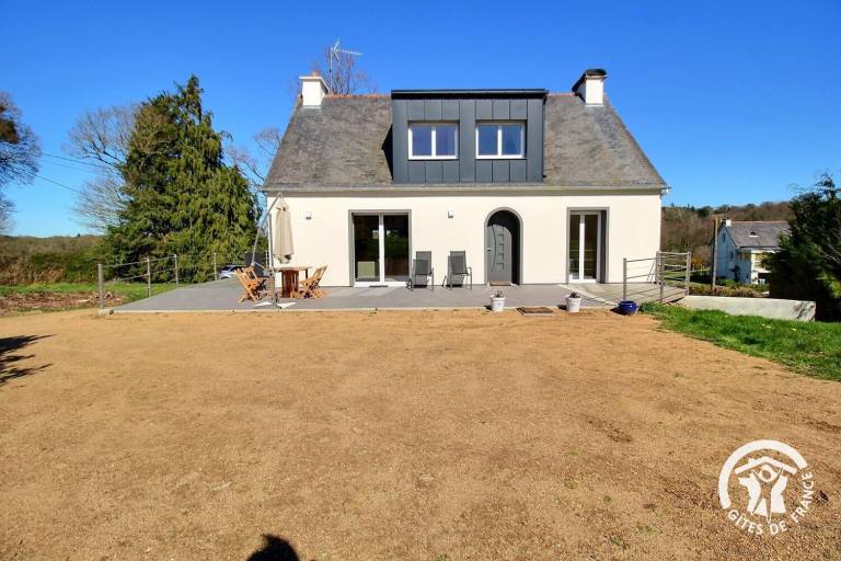 Gite with yard & patio | Pets are welcome — photo 4