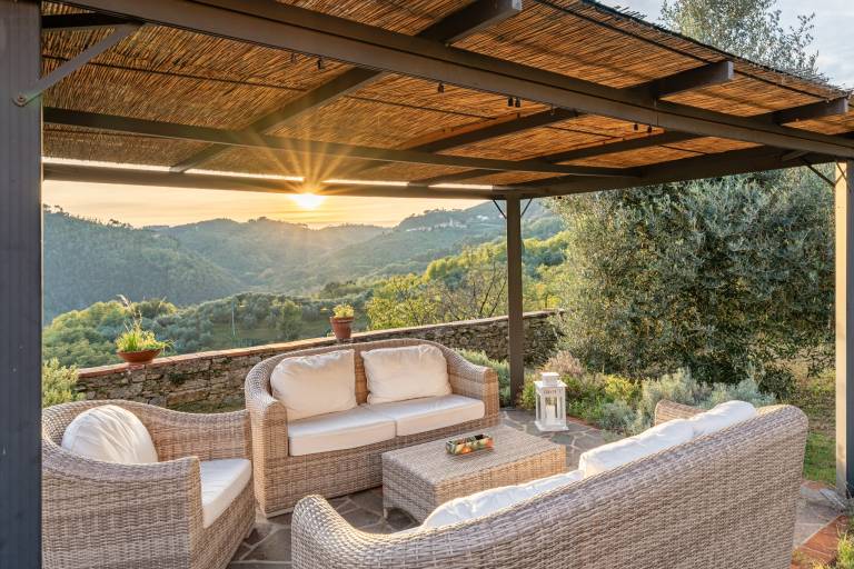 Fully equipped villa with BBQ, patio & yard | Garden view | Perfect for remote work | Pets are welcome — photo 3