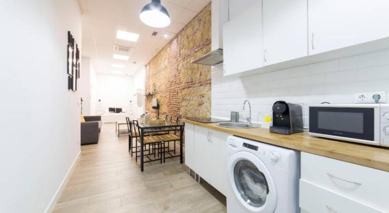 Apartment | Next to Calleja de las Flores — photo 3