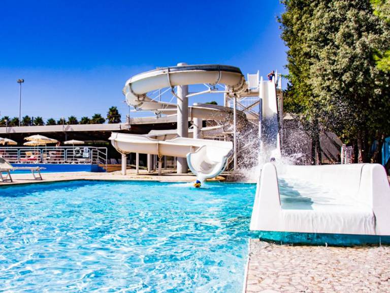 Camper/Roulotte Roseto degli Abruzzi