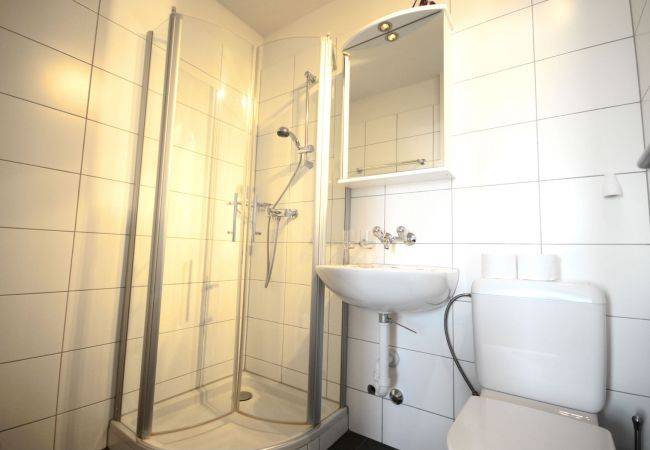 ZH Blue 4 Letzigrund HITrental Apartment