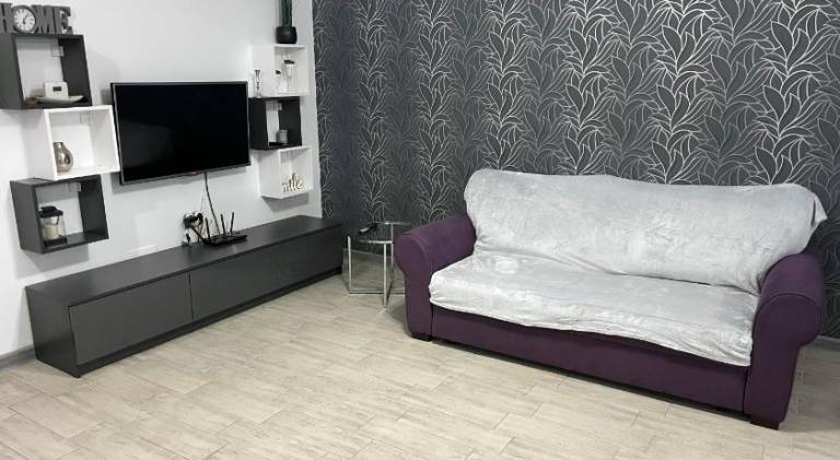 Holiday apartment with jacuzzi & pool in Constanta