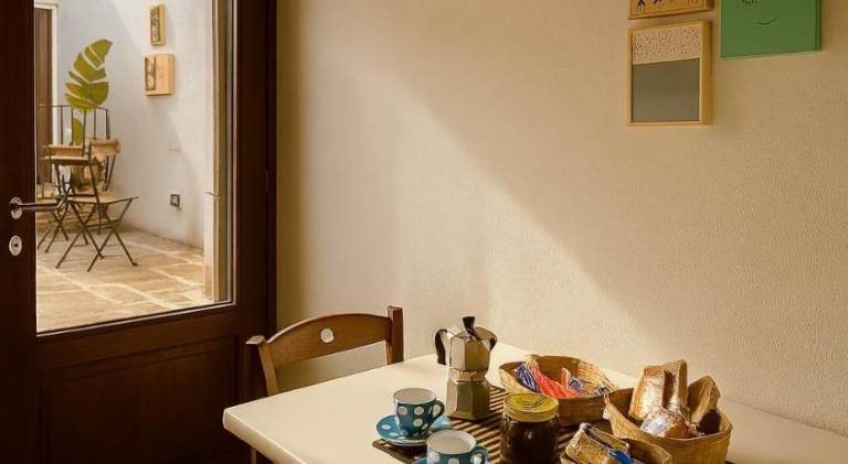 Rental apartment with patio | Pet-friendly — photo 3