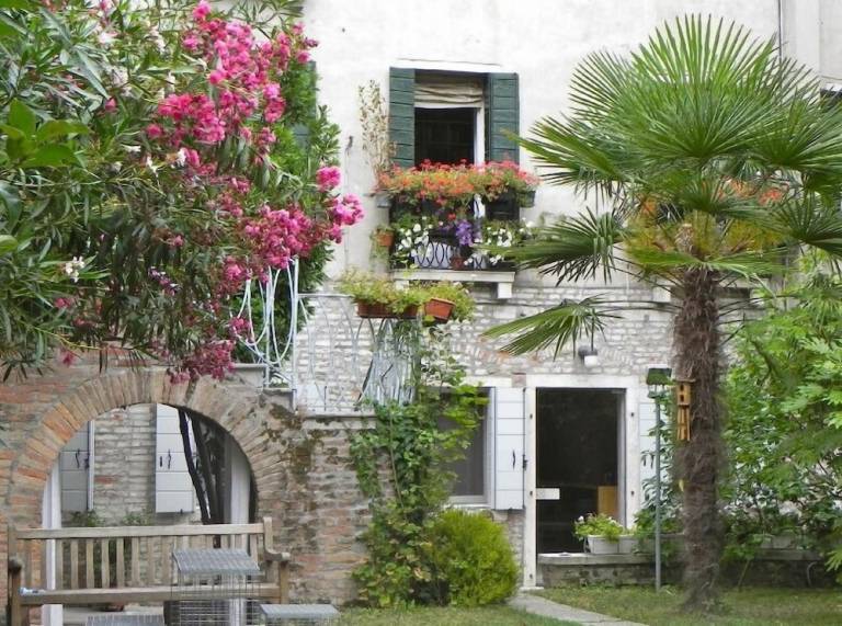 Pension  Castello