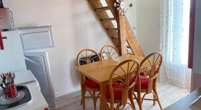 Apartment with 2 rooms for 6 persons in Narbonne