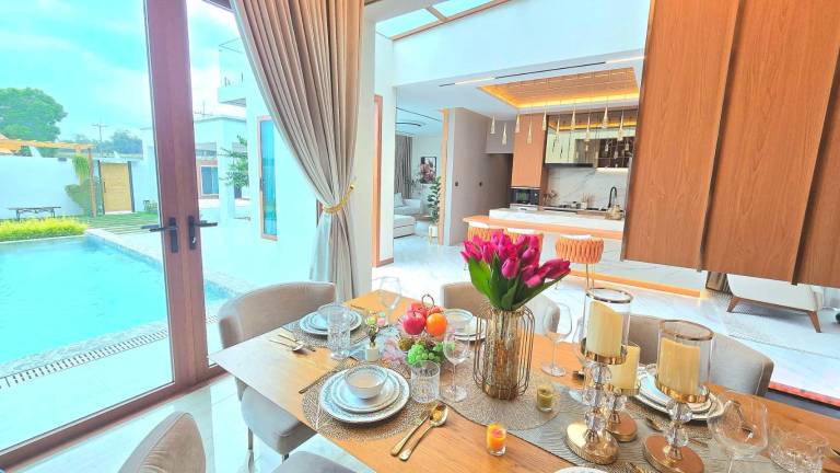 Fully equipped villa with pool, hot tub & garden | Suitable for remote work | Pets are welcome — photo 4