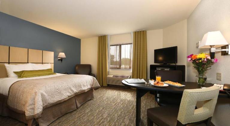 Candlewood Suites East Lansing by IHG — photo 2