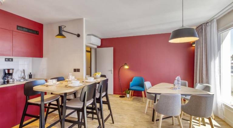 Serviced apartment with terrace — photo 5
