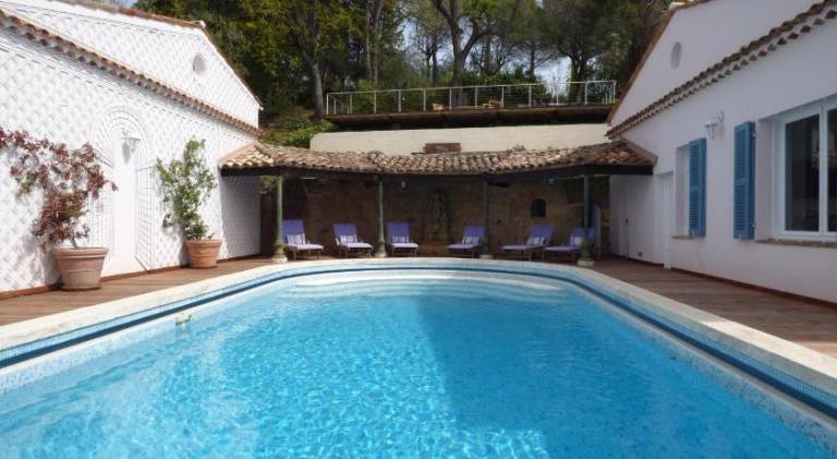 Apartment Cezanne with heated pool and private garden — photo 2