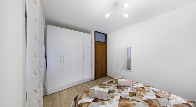 Rental apartment with pool — photo 5