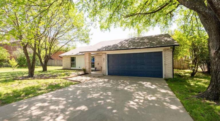 House with 2 rooms for 15 persons in Austin, TX